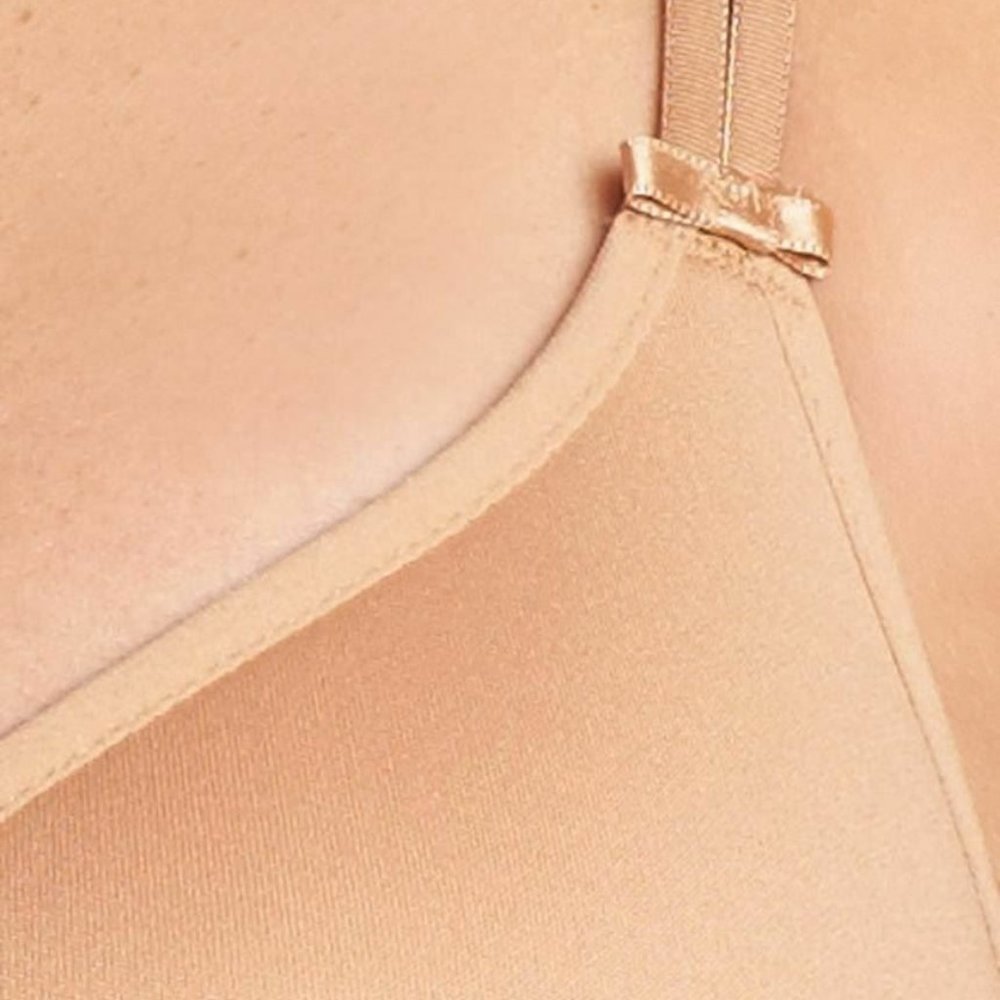 Chantelle 'Basic Invisible' 1241 Memory Foam Bra - image 3